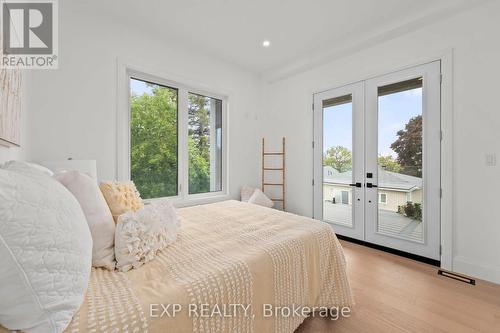 838 Elmwood Street, Georgina, ON - Indoor Photo Showing Bedroom