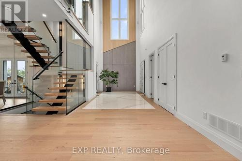 838 Elmwood Street, Georgina, ON - Indoor Photo Showing Other Room