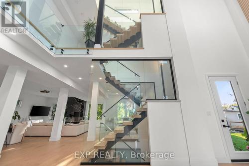 838 Elmwood Street, Georgina, ON - 