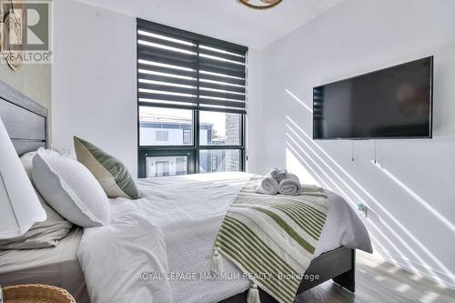 3527 Riva Avenue, Innisfil, ON - Indoor Photo Showing Bedroom