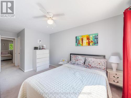 13 - 235 Ferndale Drive S, Barrie, ON - Indoor Photo Showing Bedroom