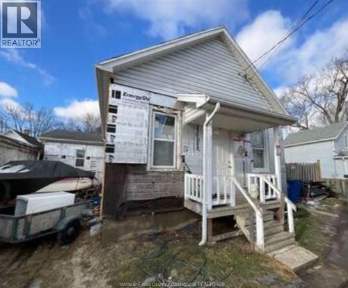 38 FOSTER  Chatham, ON N7M 4N5