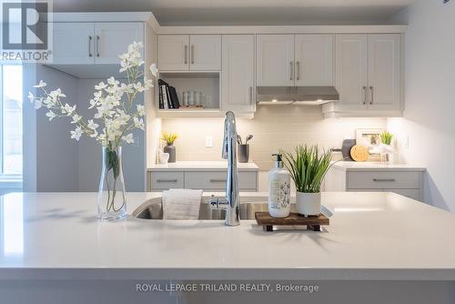 144 Styles Drive, St. Thomas, ON - Indoor Photo Showing Kitchen