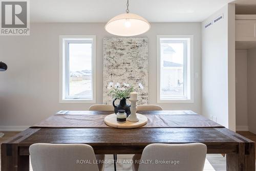 144 Styles Drive, St. Thomas, ON - Indoor Photo Showing Dining Room
