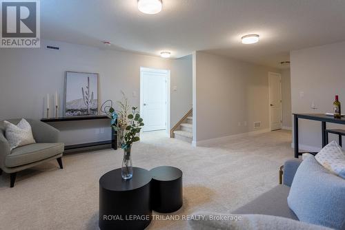 144 Styles Drive, St. Thomas, ON - Indoor Photo Showing Living Room