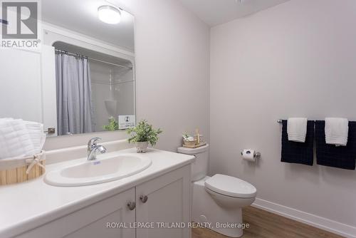 144 Styles Drive, St. Thomas, ON - Indoor Photo Showing Bathroom