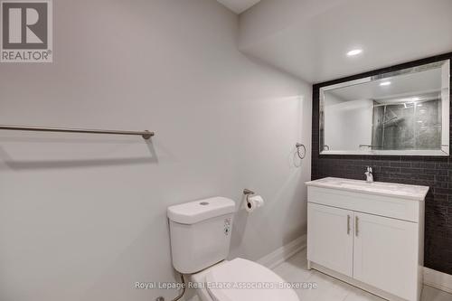 Unit C - 22 St James Street, Brantford, ON - Indoor Photo Showing Bathroom