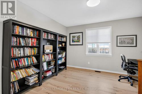 128 Chenoa Way, Ottawa, ON - Indoor Photo Showing Office