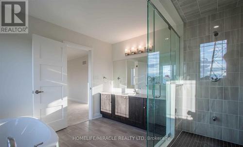 Upper - 530 Askew Court, Oshawa, ON - Indoor Photo Showing Bathroom