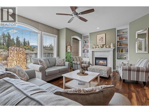 1581 20 Street Ne Unit# 14, Salmon Arm, BC - Indoor Photo Showing Living Room With Fireplace