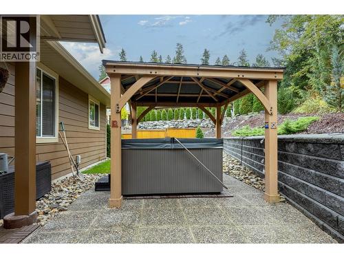 1581 20 Street Ne Unit# 14, Salmon Arm, BC - Outdoor With Exterior