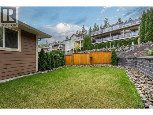 1581 20 Street Ne Unit# 14, Salmon Arm, BC - Outdoor