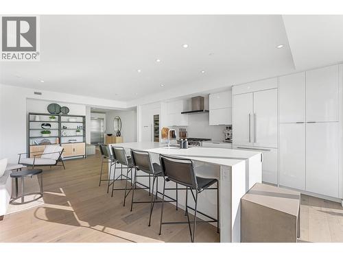 4071 Lakeshore Road Unit# 402, Kelowna, BC - Indoor