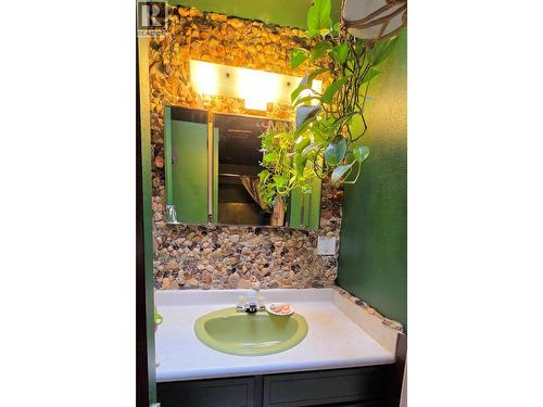 15 Harmon Crescent, Granisle, BC - Indoor