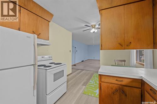 441 28Th Street E, Prince Albert, SK - Indoor Photo Showing Kitchen