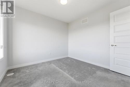 750 Kinstead Private, Ottawa, ON - Indoor Photo Showing Other Room