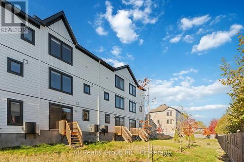 750 Kinstead Private, Ottawa, ON - Outdoor With Deck Patio Veranda