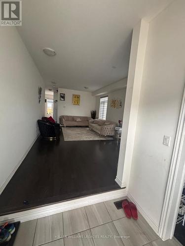 2300 Grainger Loop, Innisfil, ON - Indoor Photo Showing Other Room