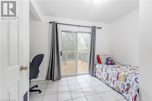 1470 Fisher Avenue, Burlington, ON - Indoor Photo Showing Bedroom