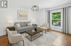 4 MADISON AVENUE  Hamilton (Gibson), ON L8L 5Y3