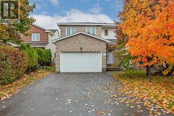 7 HYANNIS AVENUE  Ottawa, ON K2J 3H9
