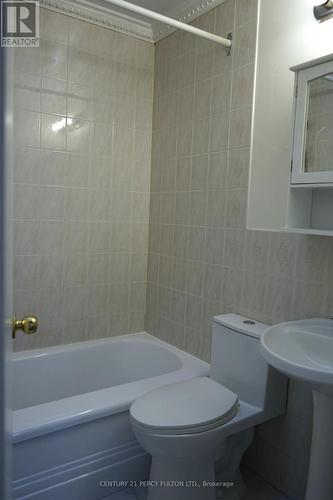 2 - 461 Eglinton Avenue E, Toronto, ON - Indoor Photo Showing Bathroom