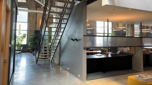 Reception area - 220-2600 Rue William-Tremblay, Montréal (Rosemont/La Petite-Patrie), QC - Indoor Photo Showing Other Room