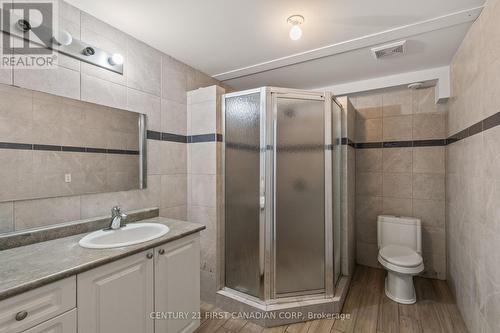 36 - 595 Third Street, London East (East H), ON - Indoor Photo Showing Bathroom