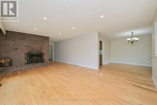 5 Cedar Drive, Caledon, ON - Indoor With Fireplace