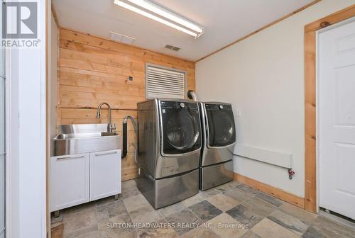 5 Cedar Drive, Caledon, ON - Indoor Photo Showing Laundry Room