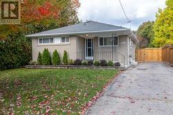 1000 WARDMAN CRESCENT  Whitby, ON L1N 3G9