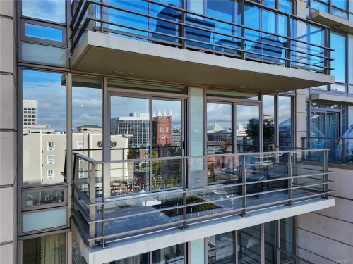 1003-707 Courtney St, Victoria, BC - Outdoor