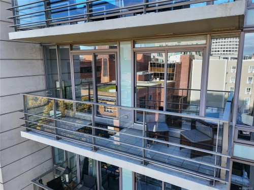 1003-707 Courtney St, Victoria, BC - Outdoor With Balcony