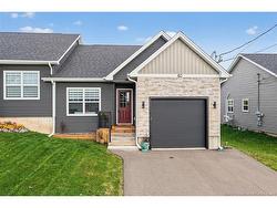 60 Anastasia CRES  Moncton, NB E1E 0E4
