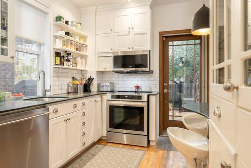 Kitchen - 4083 Av. D'Oxford, Montréal (Côte-Des-Neiges/Notre-Dame-De-Grâce), QC - Indoor Photo Showing Kitchen