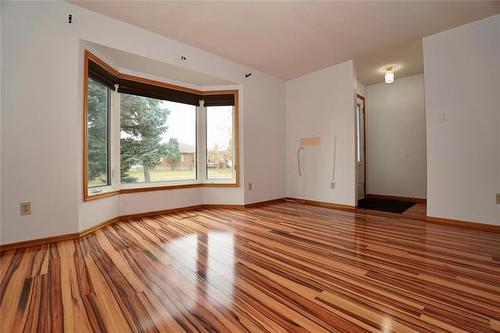 843 Templeton Ave, Winnipeg, MB 