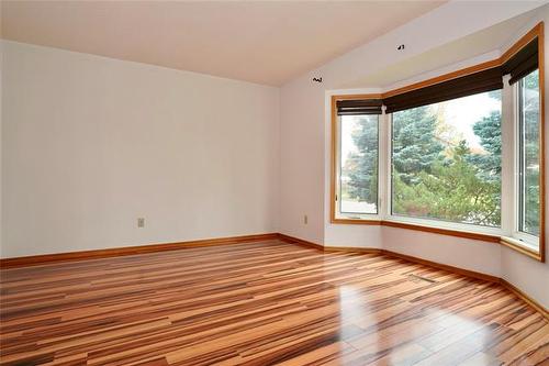 843 Templeton Ave, Winnipeg, MB 