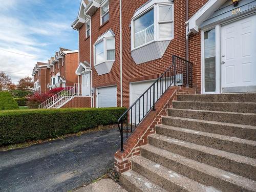 89 Lincoln Cross, Halifax, NS 