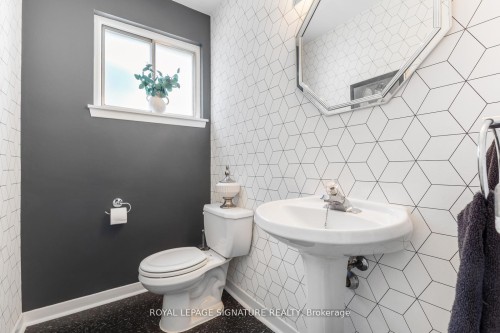 1469 Hillgrove Road, Mississauga, ON - Indoor Photo Showing Bathroom