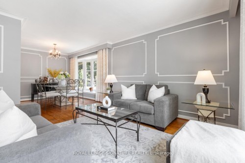 1469 Hillgrove Road, Mississauga, ON - Indoor Photo Showing Living Room