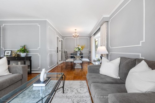 1469 Hillgrove Road, Mississauga, ON - Indoor Photo Showing Living Room
