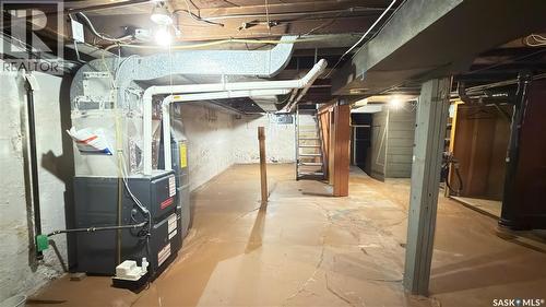 2041 Mctavish Street, Regina, SK - Indoor Photo Showing Basement