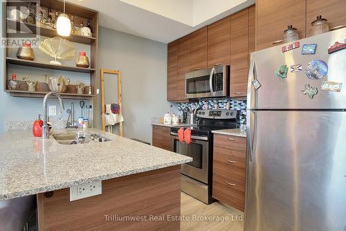 1501 - 318 Spruce Street, Waterloo, ON - Indoor Photo Showing Kitchen With Double Sink