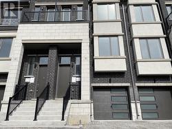 38 ORIGIN WAY  Vaughan, ON L6A 5C4