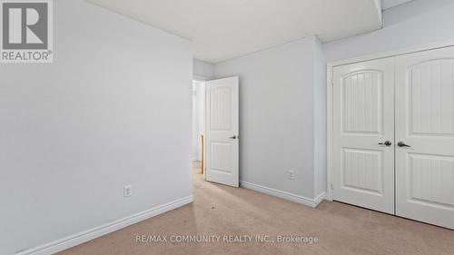 83 Swenson Street, New Tecumseth, ON - Indoor Photo Showing Other Room