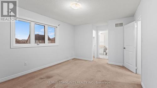 83 Swenson Street, New Tecumseth, ON - Indoor Photo Showing Other Room