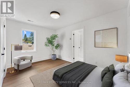 49 Greendowns Drive, Toronto, ON - Indoor