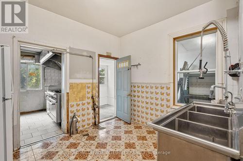 820 Somerset Street W, Ottawa, ON 