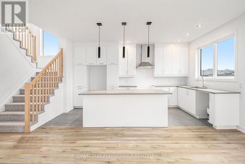 94 Rutile Street, Clarence-Rockland, ON - Indoor Photo Showing Kitchen