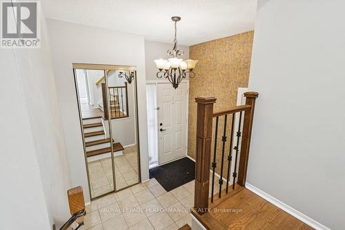 8 Gillespie Crescent, Ottawa, ON - Indoor Photo Showing Other Room